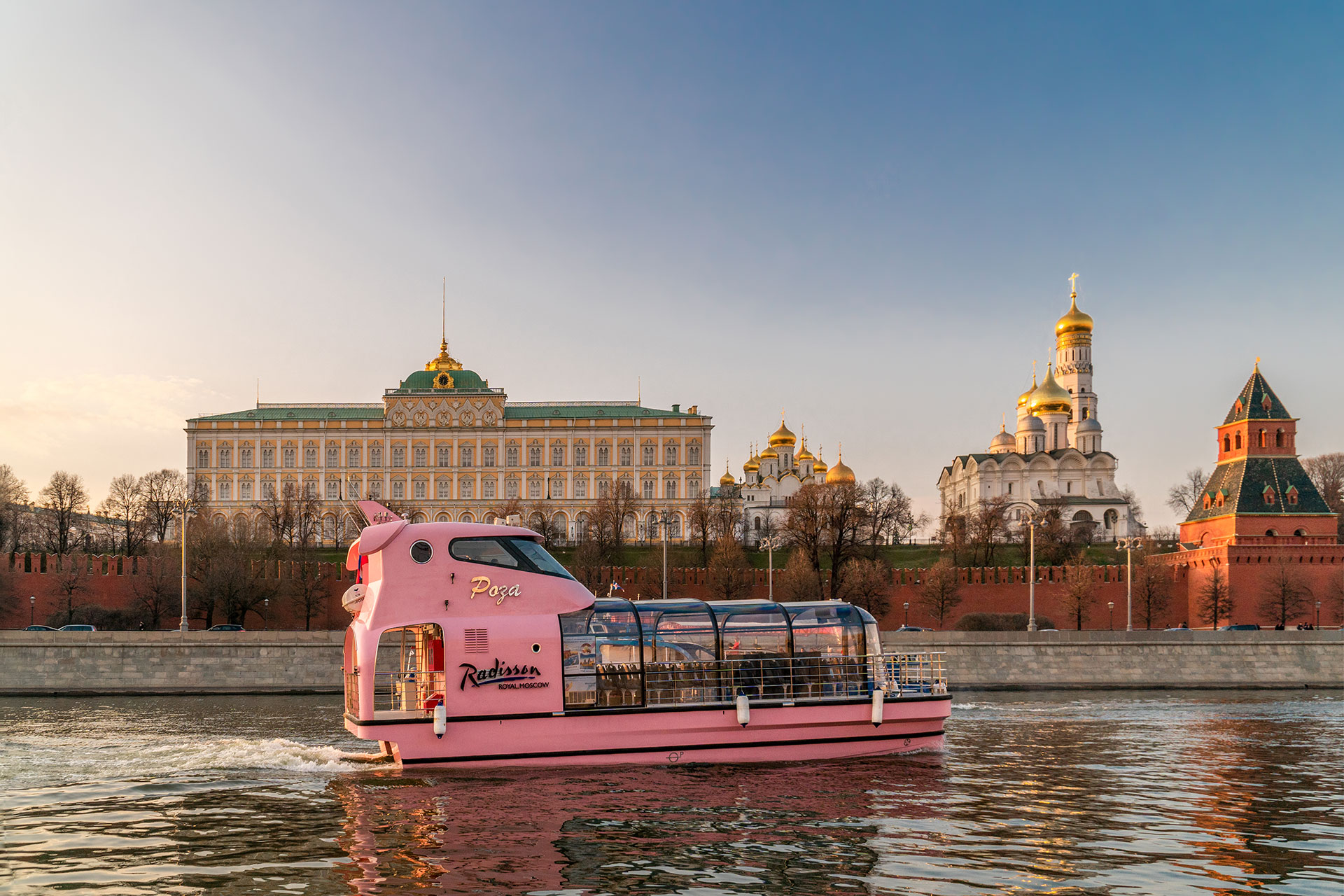 Речные трамвайчики Рэдиссон в Москве